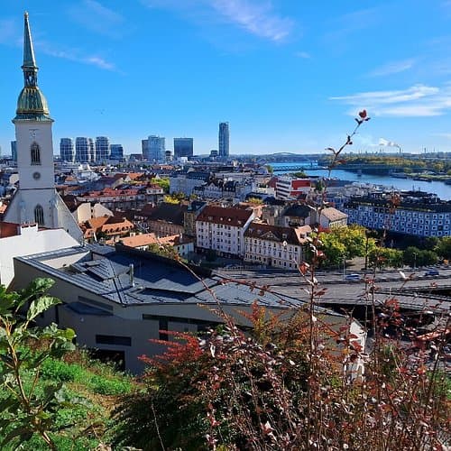 Братислава